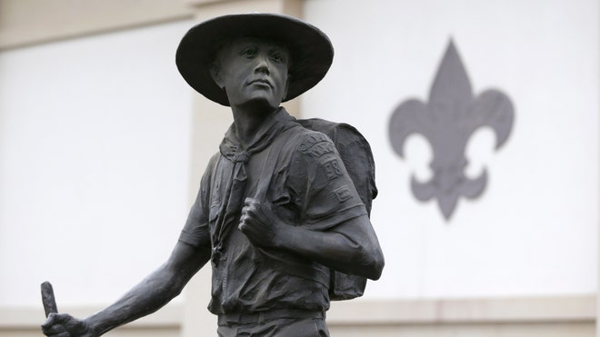 Boy Scouts Statue Texas 2013.jpg